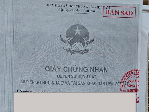 Hồ sơ thừa kế đã công chứng — Bản sao Giấy chứng nhận trong bộ hồ sơ khai nhận di sản, có dấu văn phòng công chứng.